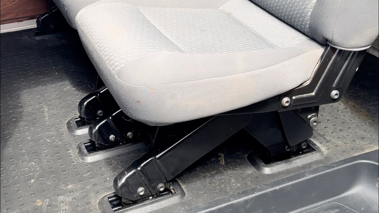 VW T6 - How To Install Volkswagen Transporter T5 T6 Kombi Seat Brackets