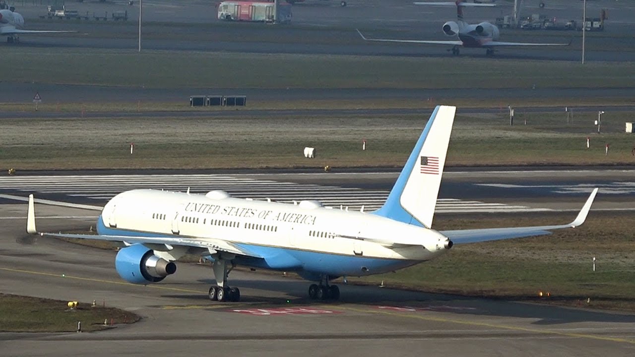 Air Force One Boeing C-32A lands at Zürich airport ZRH. Donald Trump visits WEF 2026 in Davos.
