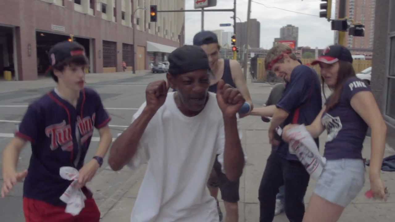 Pitbull - Give Me Everything ft. Neyo (Parody) Blue & Red