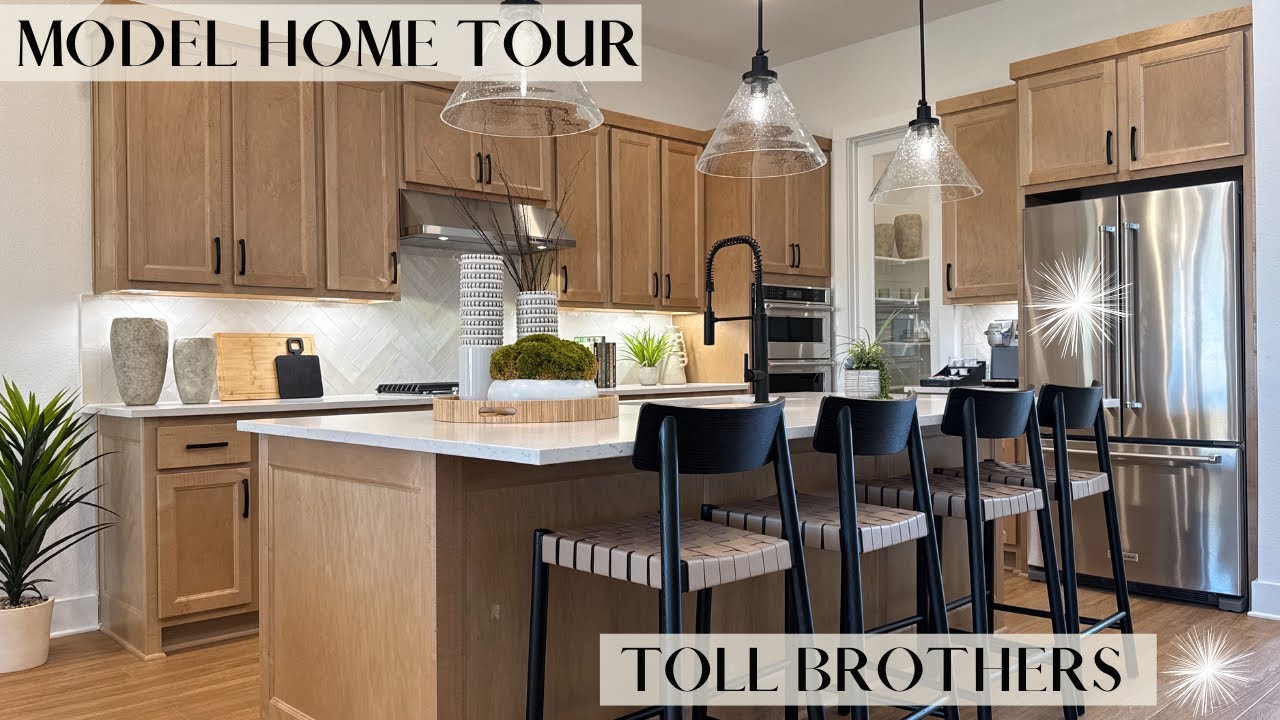 Toll Brothers Seguin, Техас, 2484 кв. фута (2484 кв. фута), 4 спальни, 3,5 ванных комнаты. Экскур...