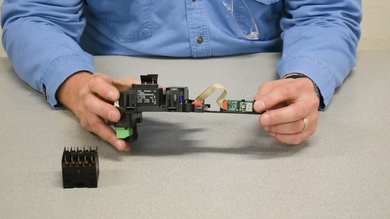 Serviceability Overview: Demag DC Chain Hoists