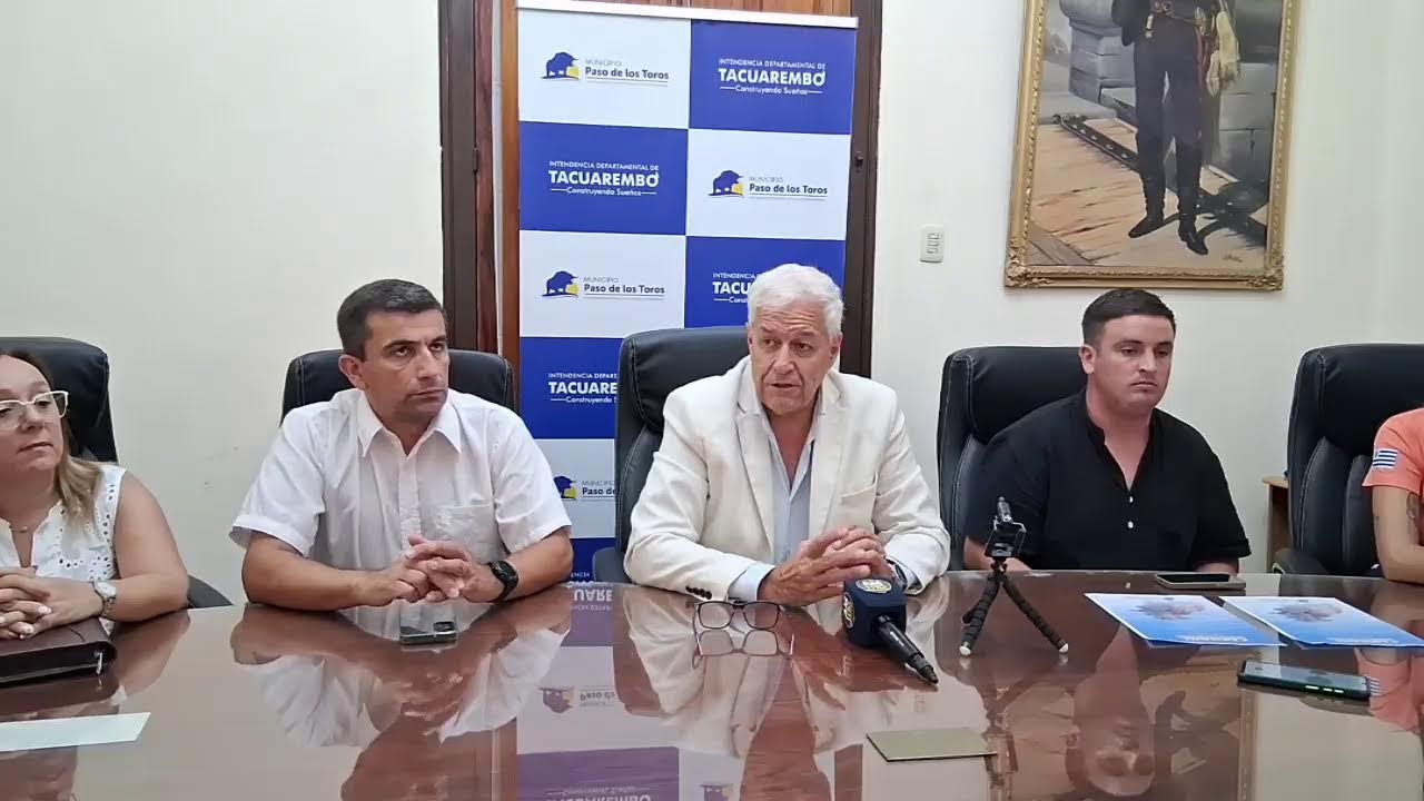 Transmisión en directo de AM 1110 Radio Paso de los Toros