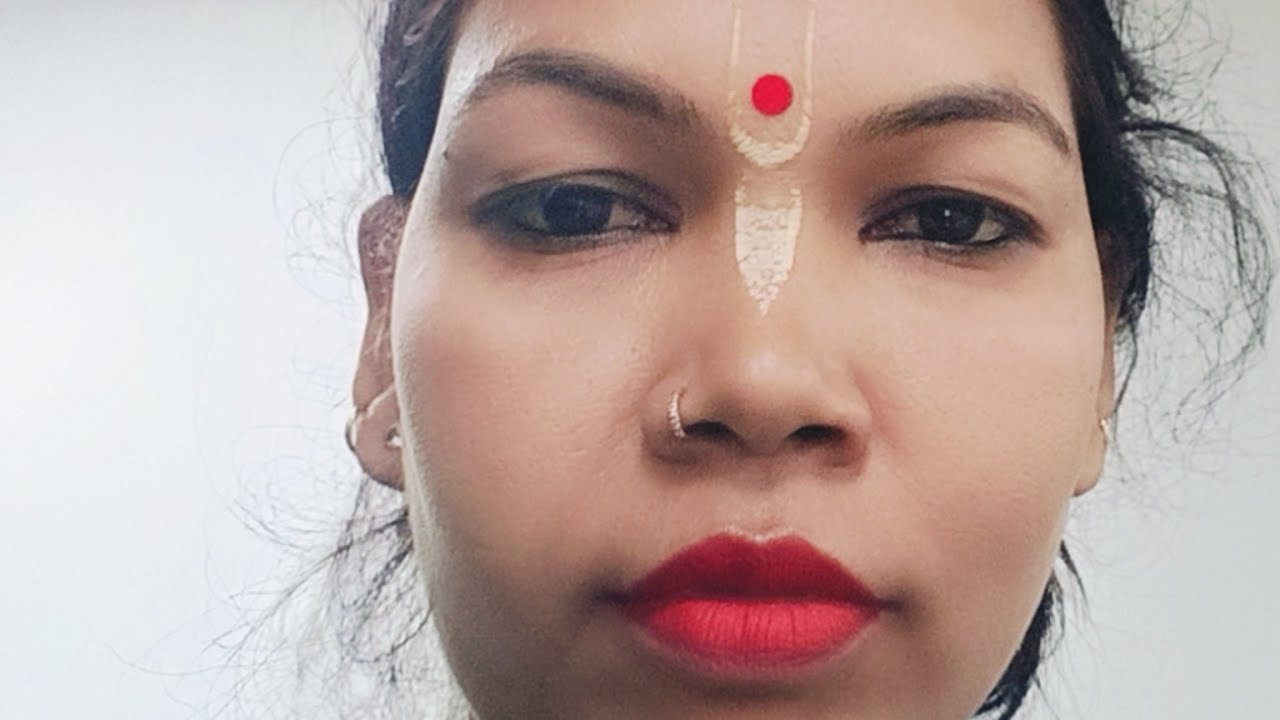Pooja ke Radha Madhav is live