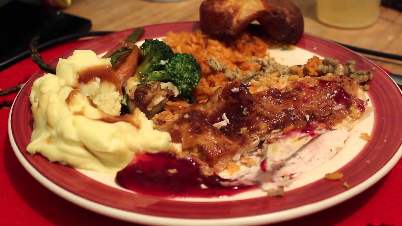 ASMR Eating Christmas Dinner | Lola Eats #6