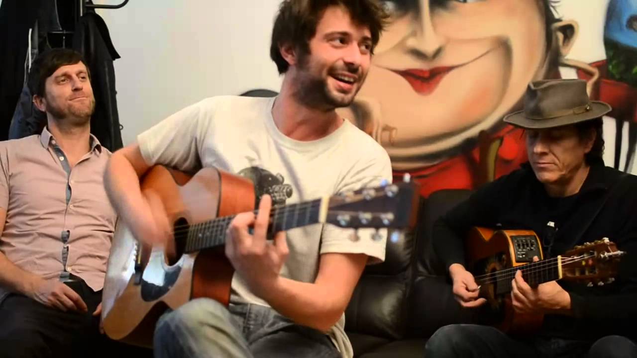 Les Hurlements d'Léo chantent Mano Solo - 