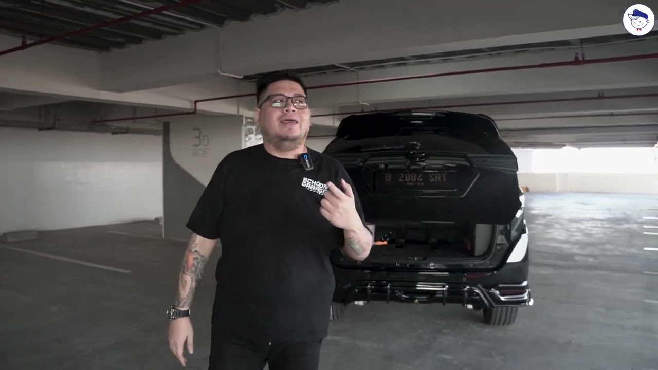 RIVIEW MODIFIKASI INNOVA VENTURER CAKEP BANGET BY AUTOSCHOON CIPUTRA WORLD MALL SURABAYA