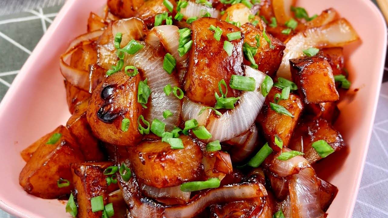 SUPER EASY & Vegan Friendly! Potatoes & Onion Stir Fry in Oyster Sauce 洋葱炒土豆 Chinese Food Recipe