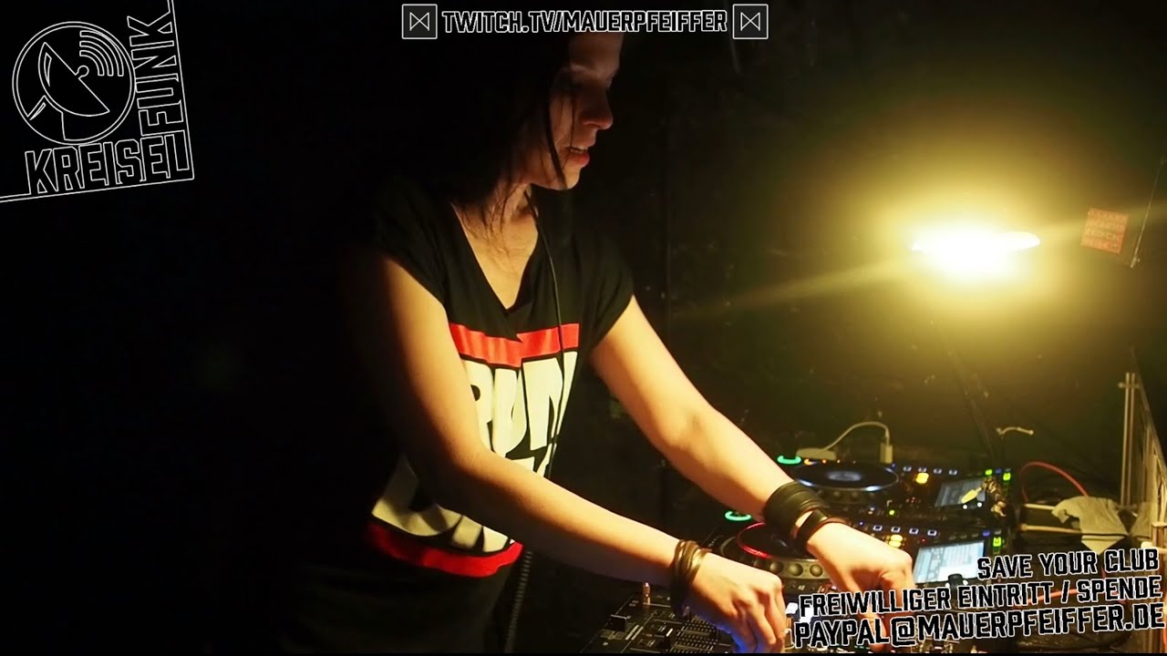 Kerstin Eden @ Mauerpfeiffer Kreiselfunk // April 2021 (1)