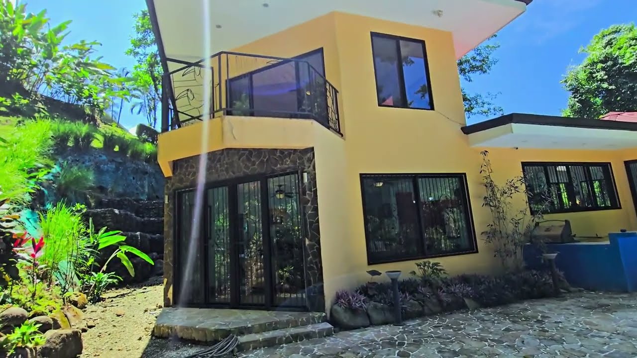 Waterfall House for sale in Ojochal, Costa Rica