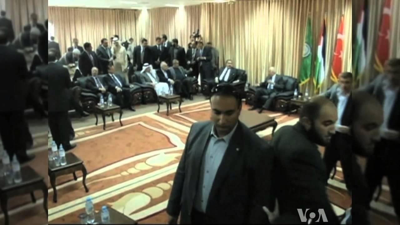 Israelis, Palestinians Face Sharp Challenges in 2013