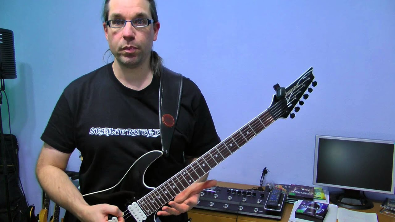Eure 5 Minuten: Gitarrespielen im Stehen!!!