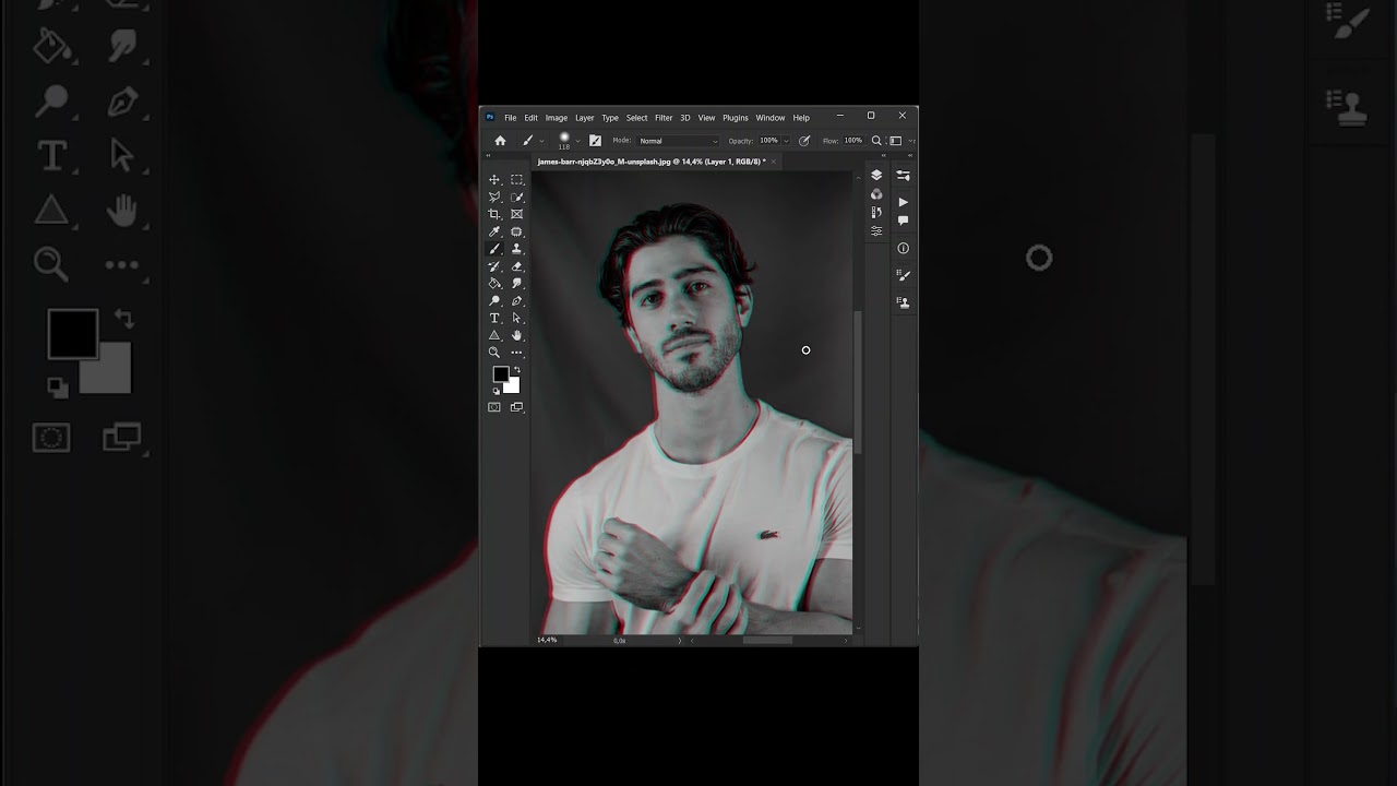 Easy way to make glitch effect in &laquo;#photoshop #photoshoptutorial #photoshopedit #glitch