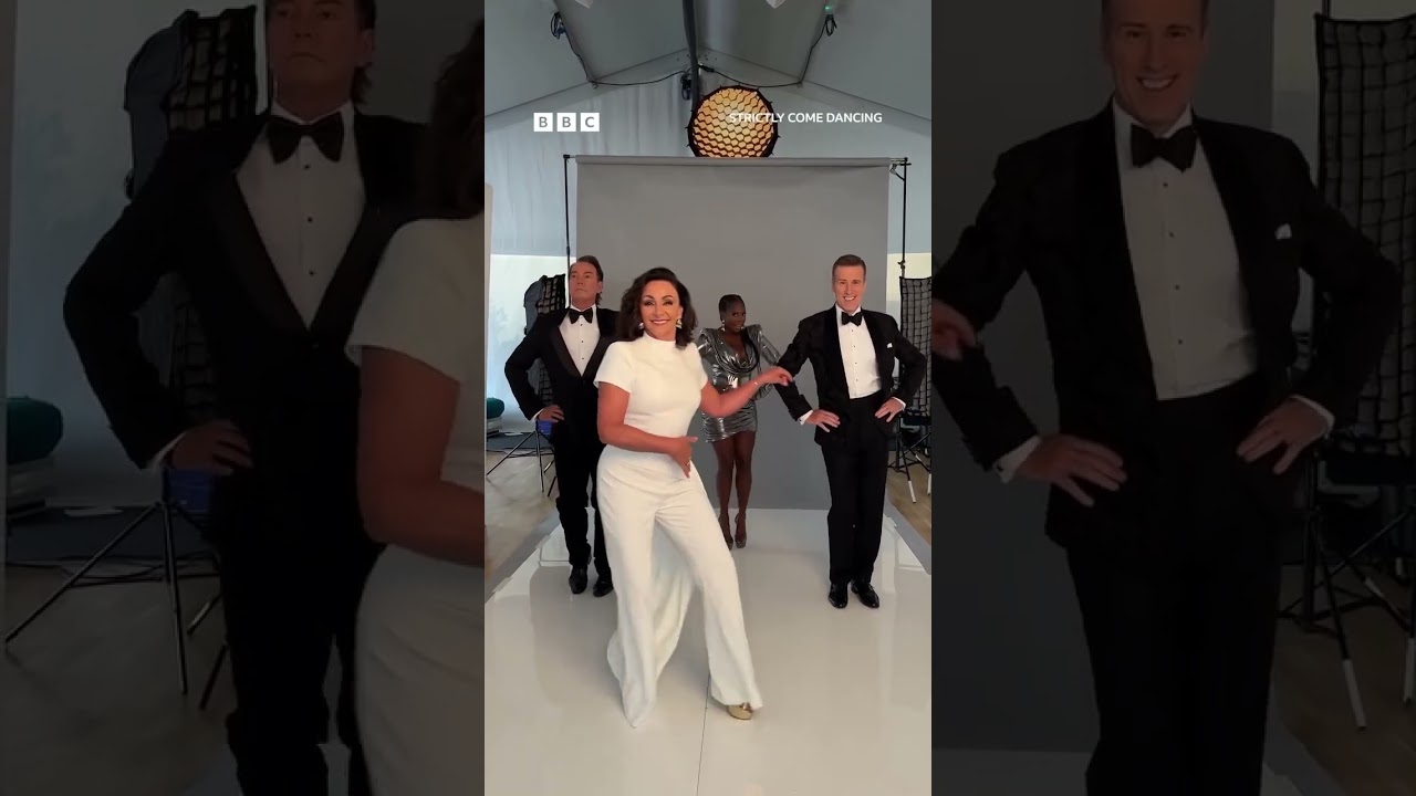 Warming up for the #Strictly Launch Show like... 💃