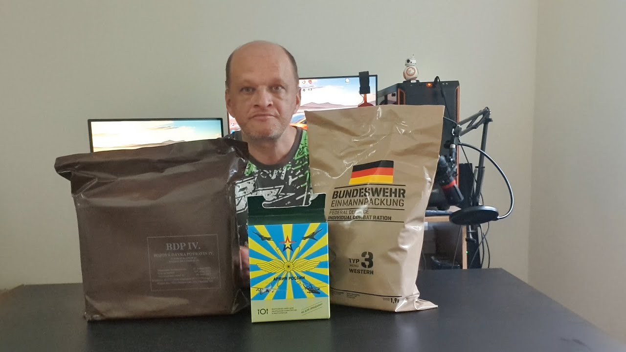 Mit esznek a N&eacute;met katon&aacute;k? S02-E25 Csomag bont&aacute;s+ reggeli.