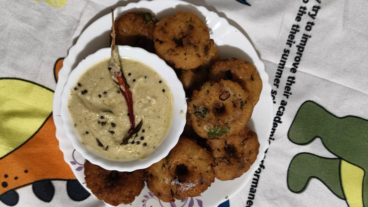 Healthy N Tasty Kitchen is live recipe with crispy poha wala snacks......