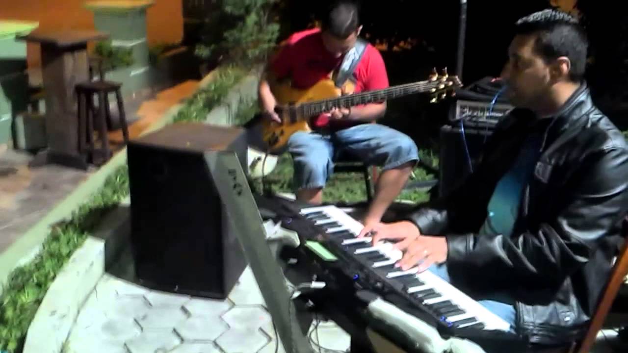 Vila Retr&ocirc; - Alessandro Ferraz - M&uacute;sica: Olhos Coloridos