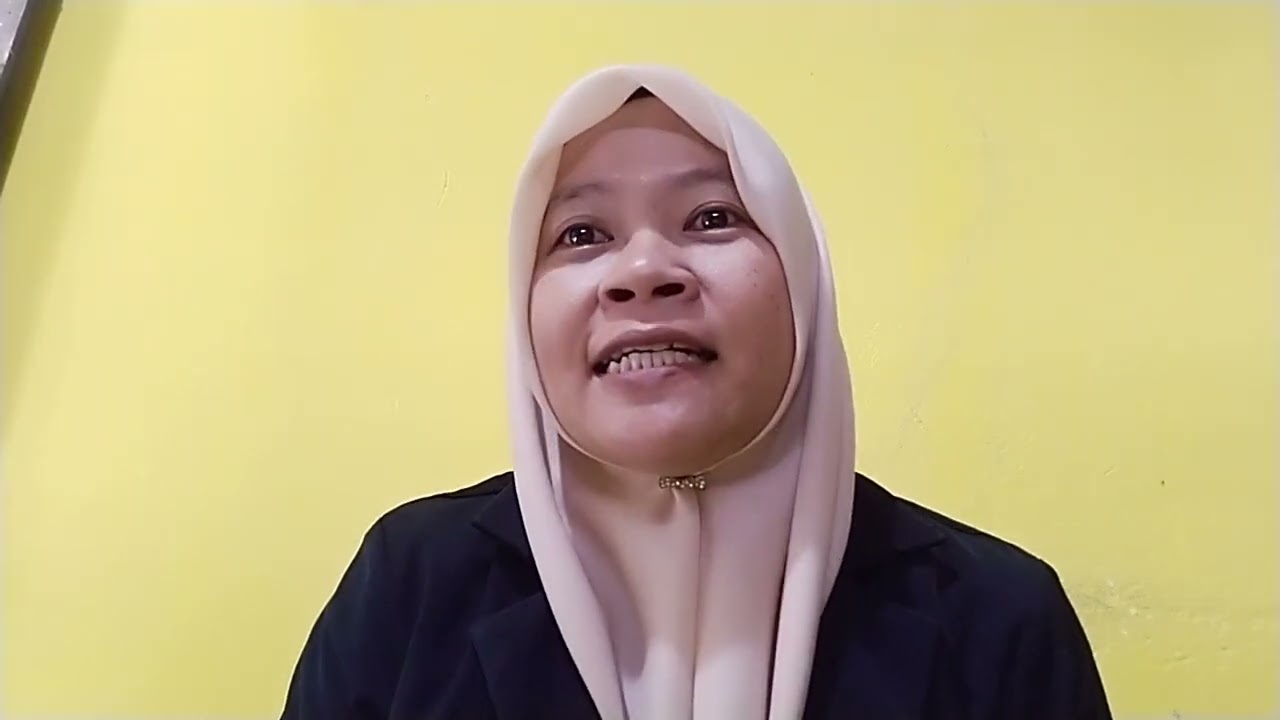 Video Perkenalan, Lilis 