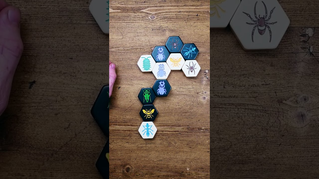 #shorts  How to play Hive Ultimate - Playing the Pillbug