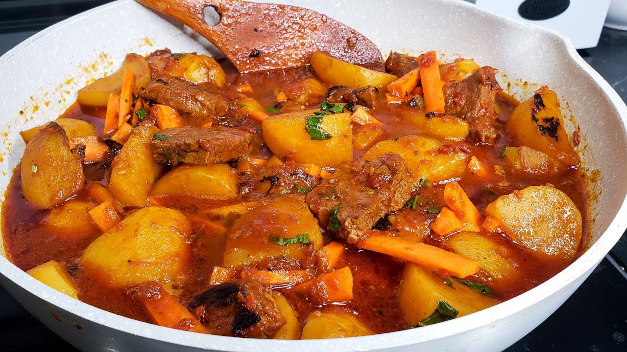 This Beef and Potatoes Hot Pot meal is a must try for dinner and lunch.