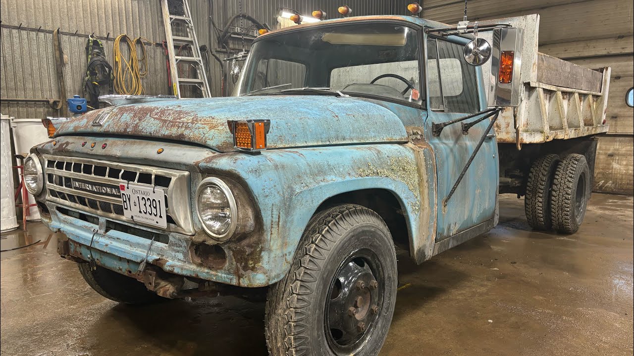 1968 International Trucks First Wash Ever!