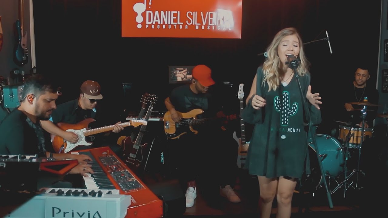 SALA DO GROOVE - MENOS MIMIMI - J&Uacute;LIA RAMOS