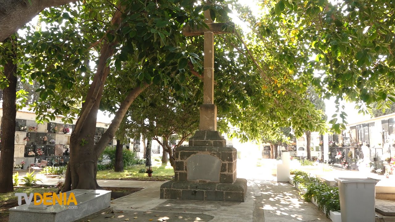 M&aacute;s que tumbas, el cementerio de D&eacute;nia atesora la historia de una ciudad