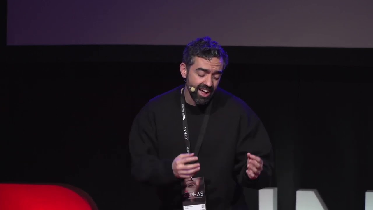 El espacio es lo primero  | Ángel Perabá | TEDxUNebrija