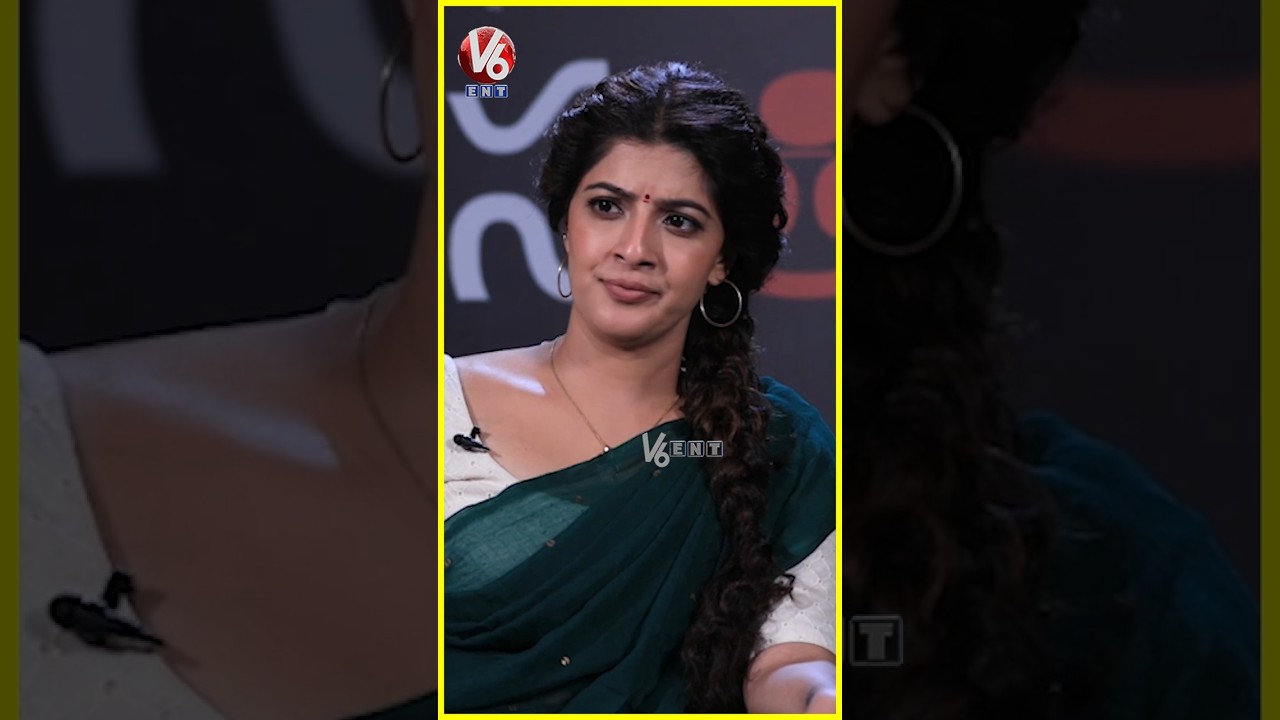 ఇండస్ట్రీలో చాల మందిని మేనేజ్ చేయాలి | Varalaxmi Sarathkumar Interview | Teenmaar Chandravva | V6ENT