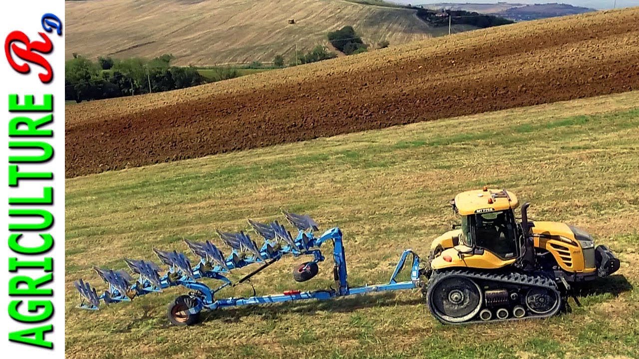 Challenger MT 775 E + Lemken Diamant 16 - Trimble Autopilot RTK - Plowing 2019
