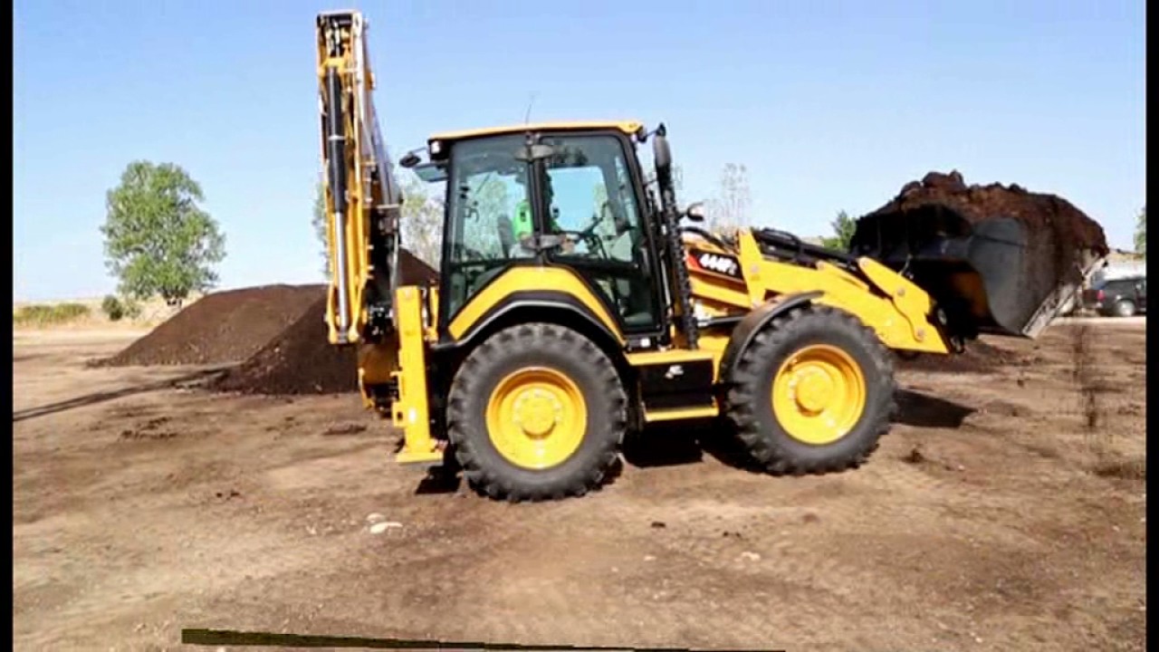 Nueva Retropala Cat 444F2 para Hnos. Sebastián, S.L.