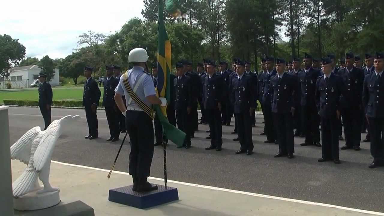 COMPROMISSO À BANDEIRA