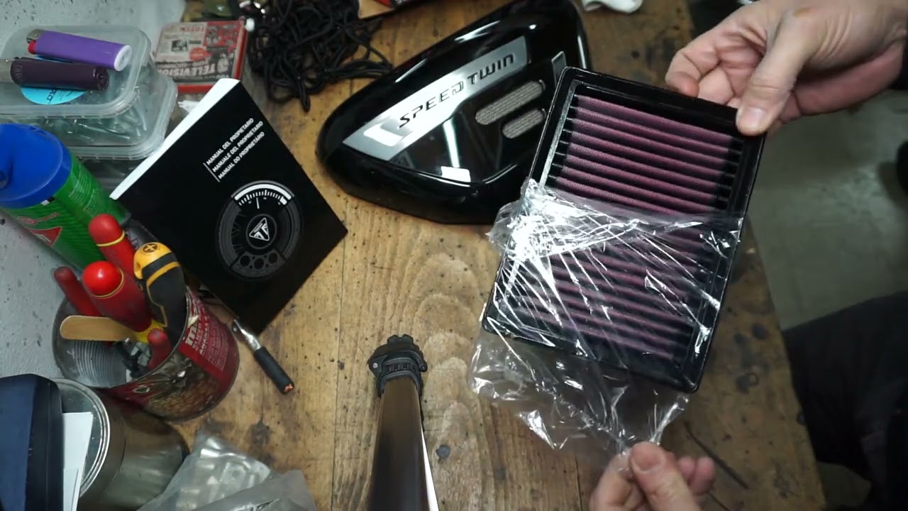 Triumph Speed Twin 1200 Sostituzione Filtro aria K&N