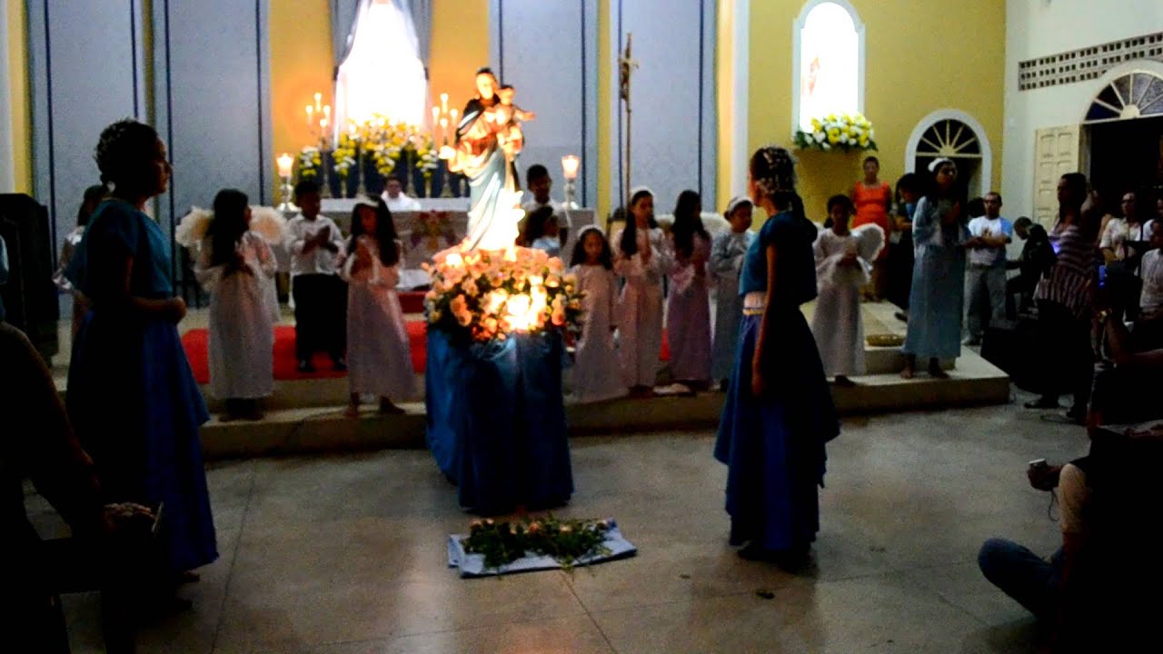 COROAÇÃO DE N. SENHORA AUXILIADORA 31.05.2012 (PARTE 1)