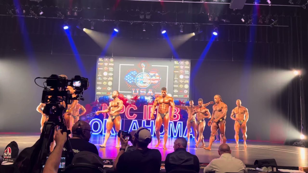 Classic physique pro Oklahoma Final pose down