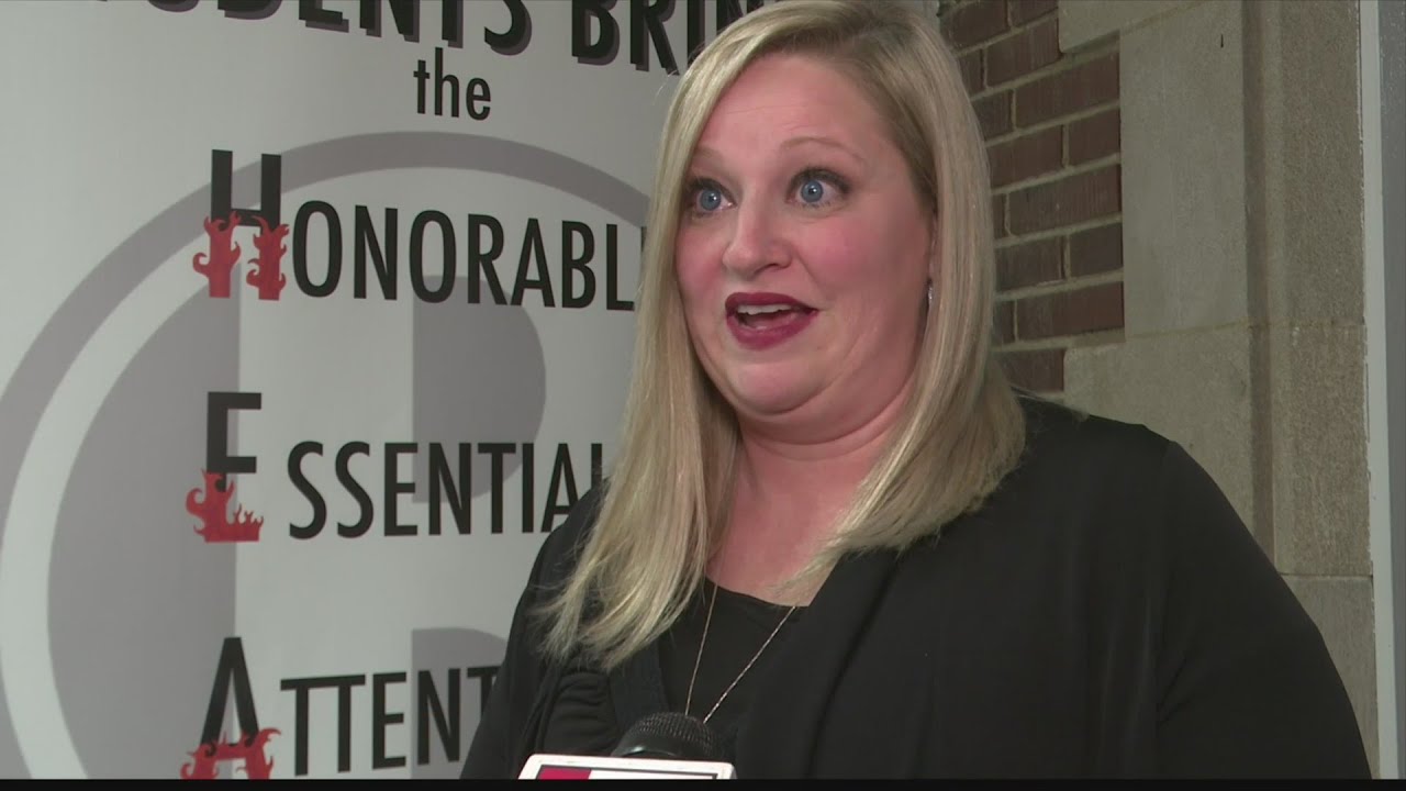 Ohio County teacher saves unconscious woman&rsquo;s life