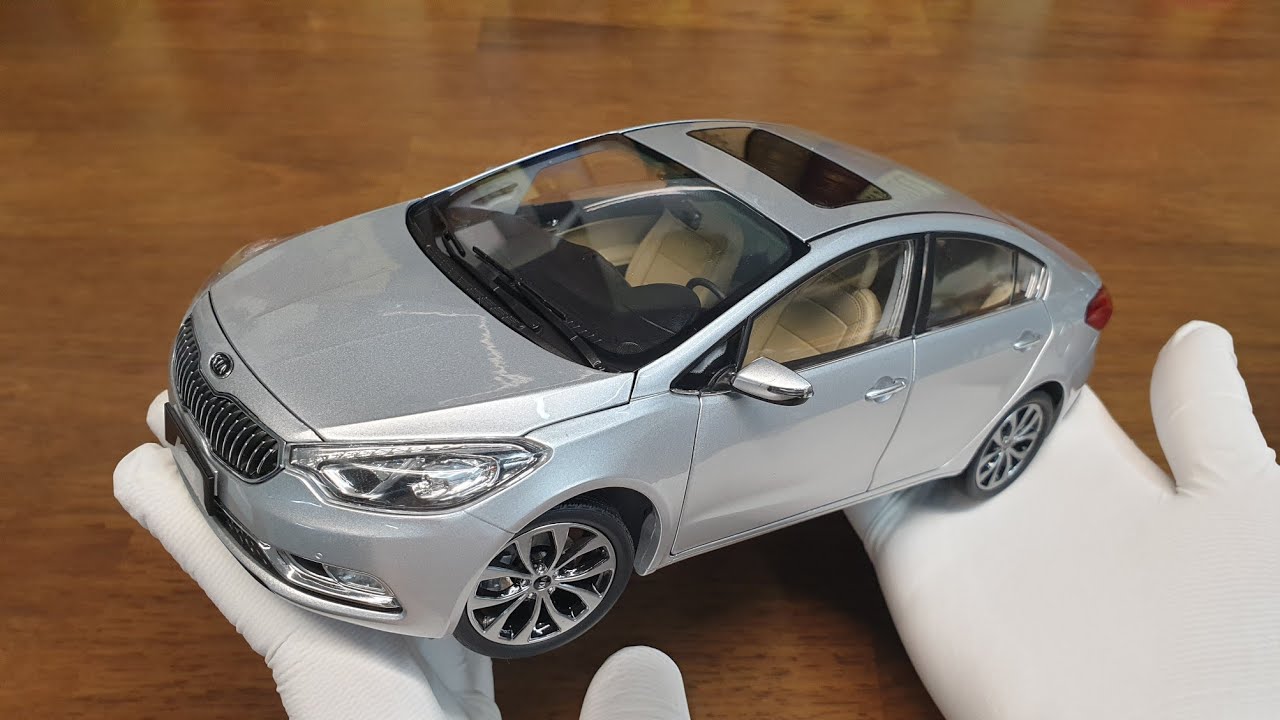 Unboxing Diecast model car/ 1:18 Kia K3 review