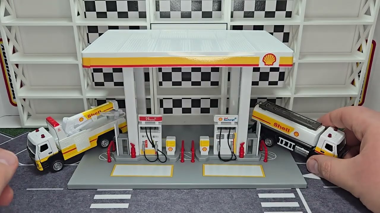 Unboxing: CCA /MSZ Diecast Shell Gas Station Diorama/Playset