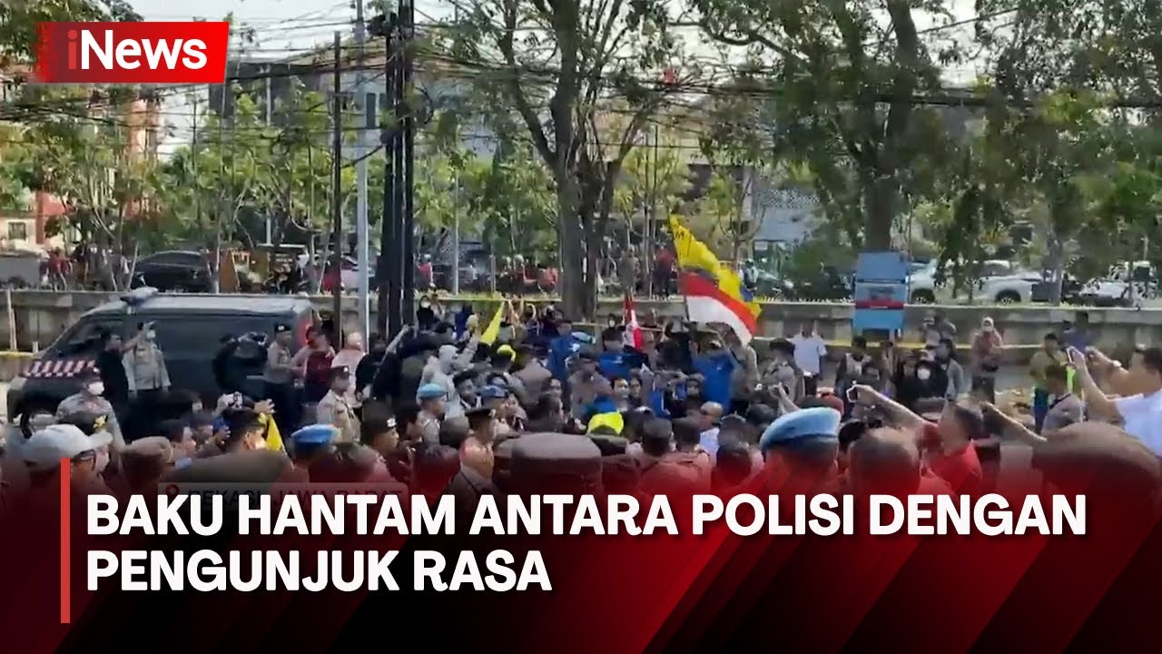 Demo Mahasiswa di Bekasi Berujung Ricuh, Tuntut Otak Pengeroyok Pelajar Ditangkap