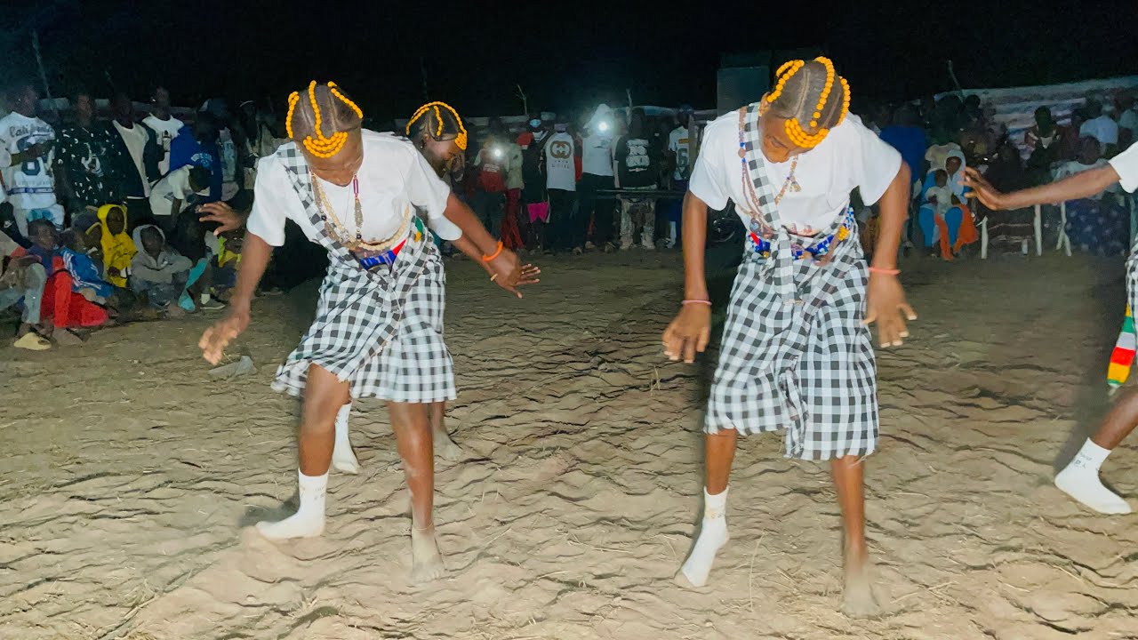 GAMBIA : Jamma Thiossane avec Bandi Mic Miijo à Sinthiang Baaba