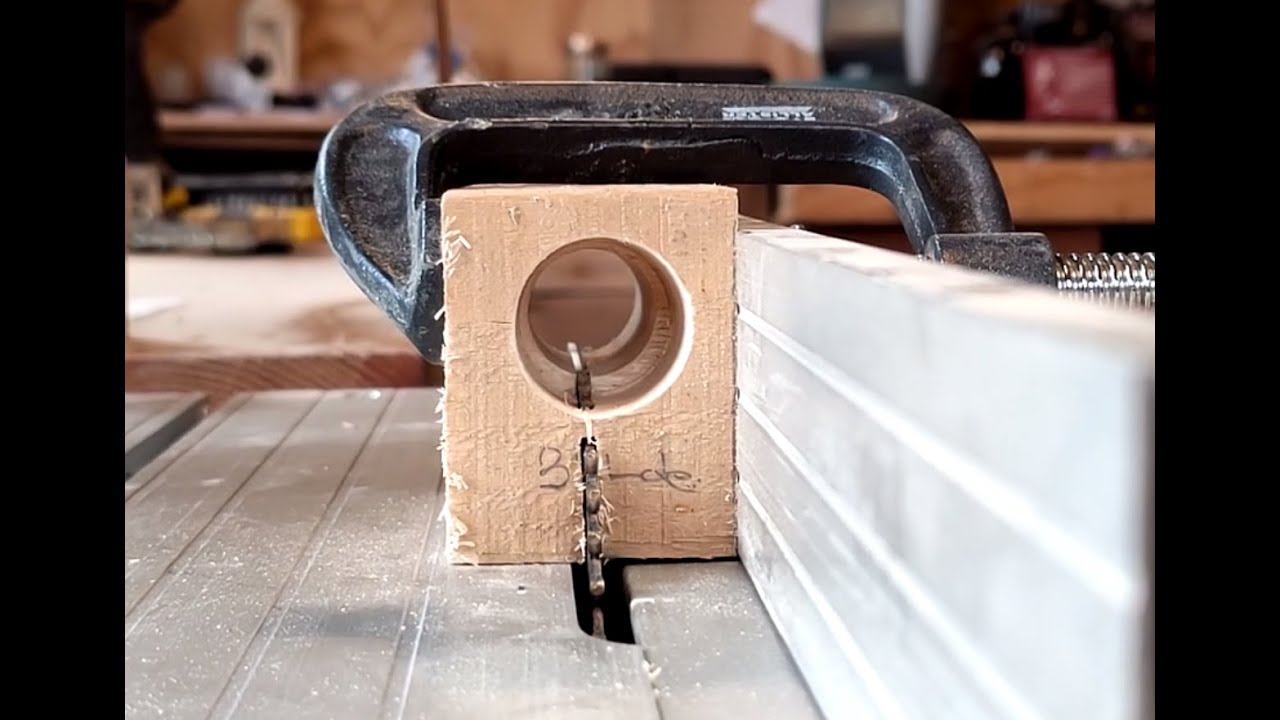Making a table saw dowel jig, and dowels from pallet wood.