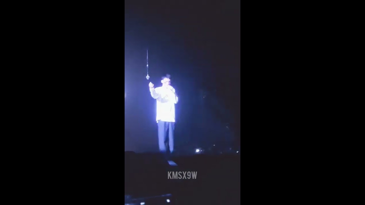 [ EXplOration in Kuala Lumpur l 141219 ] CHEN - Lights out