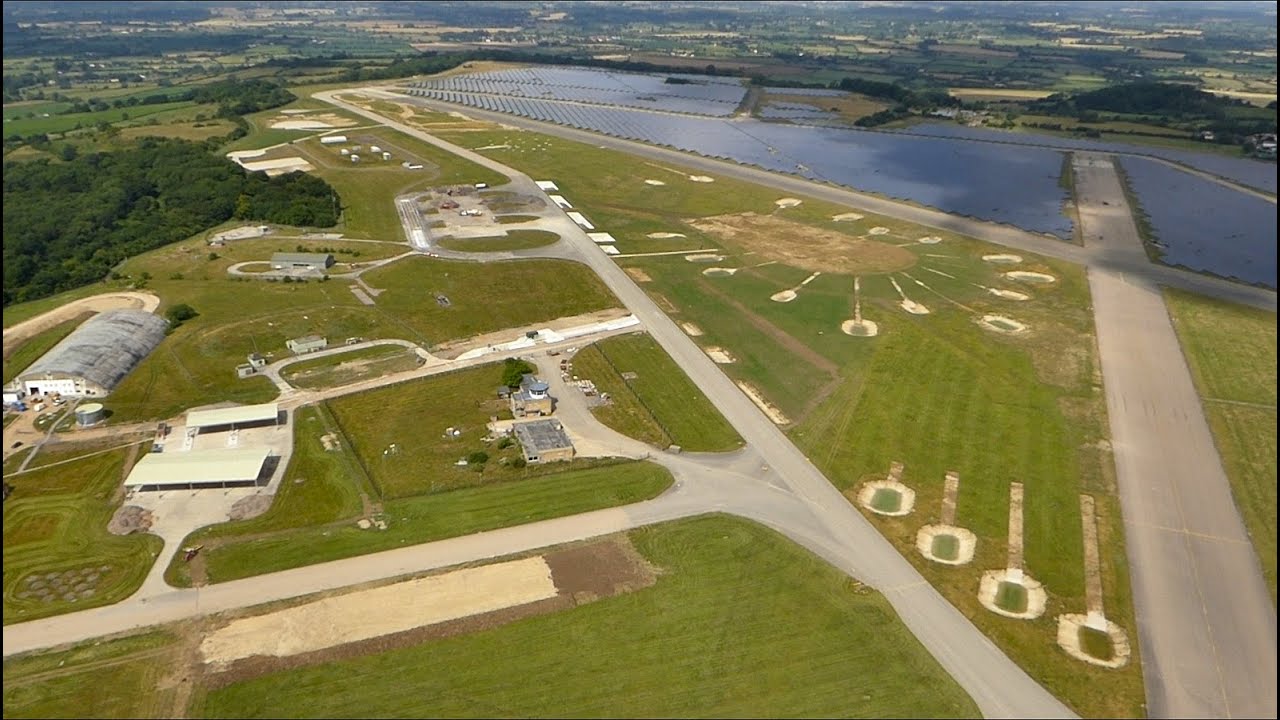 Flight over RAF Lyneham airbase in july 2015