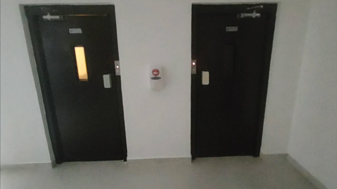 No inner doors! 2x Transporta elevator (mod.) in Fedinova Healthcare clinic, Bratislava, Slovakia