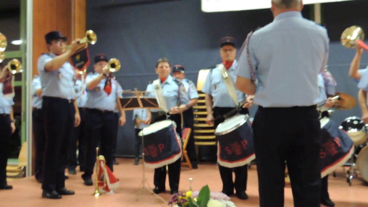 Passage du grand cerf Clique des sapeurs pompiers Riedwihr Ostheim Wettolsheim