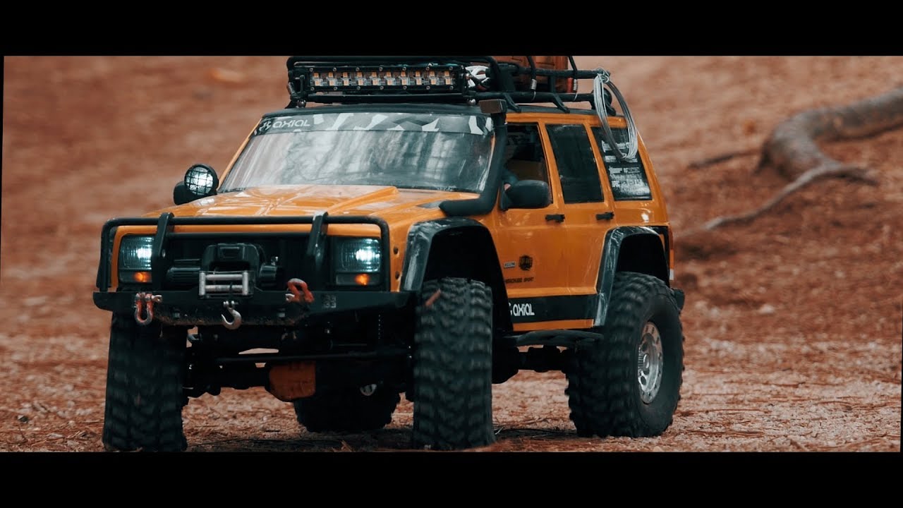 Axial SCX10 II Jeep CheroKee + Mavic2 Zoom Engine Sound_#