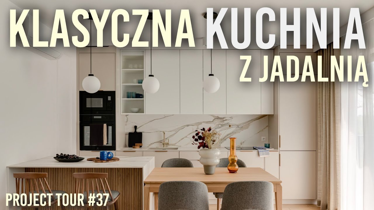 Piękna klasyczna kuchnia z jadalnią i wyspą - ProjectTour #37