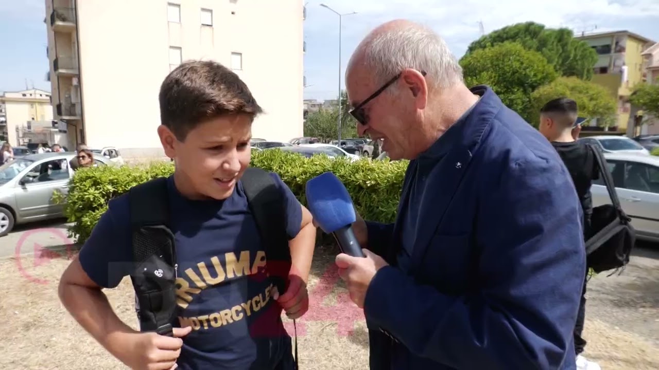 Primo giorno di scuola a Corigliano Rossano all' istituto Tieri