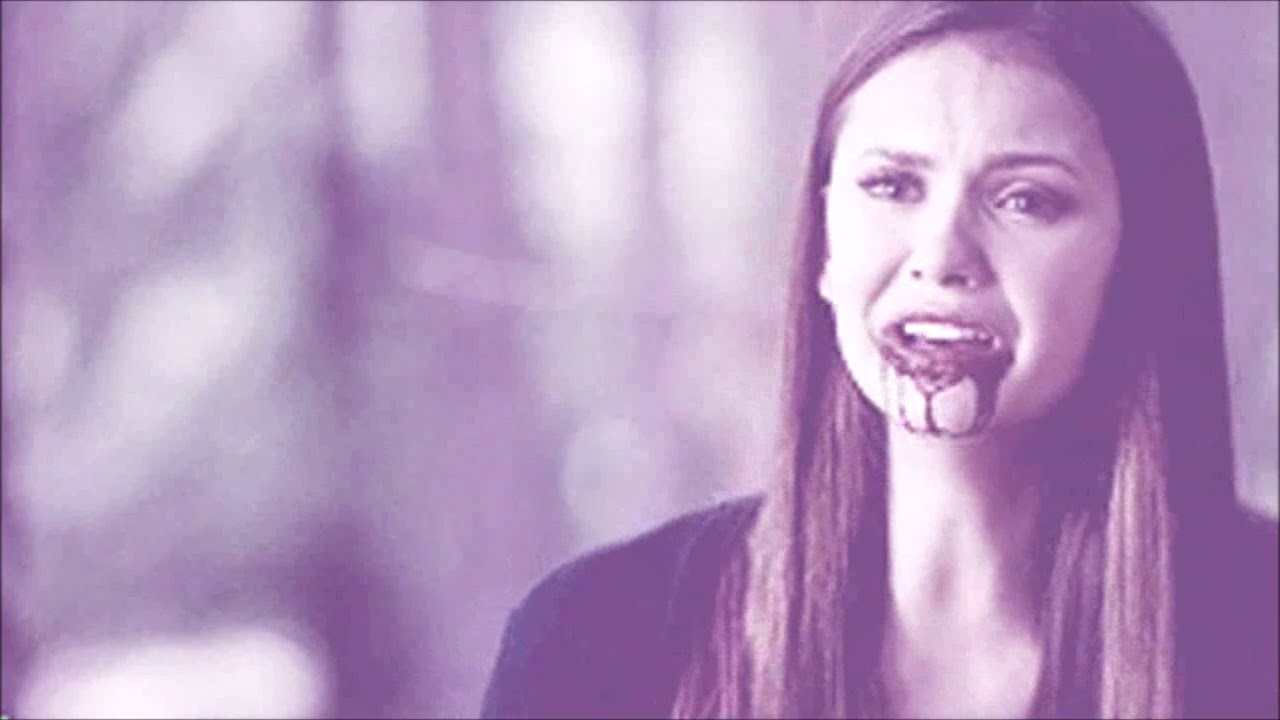 Elena Gilbert - canibal