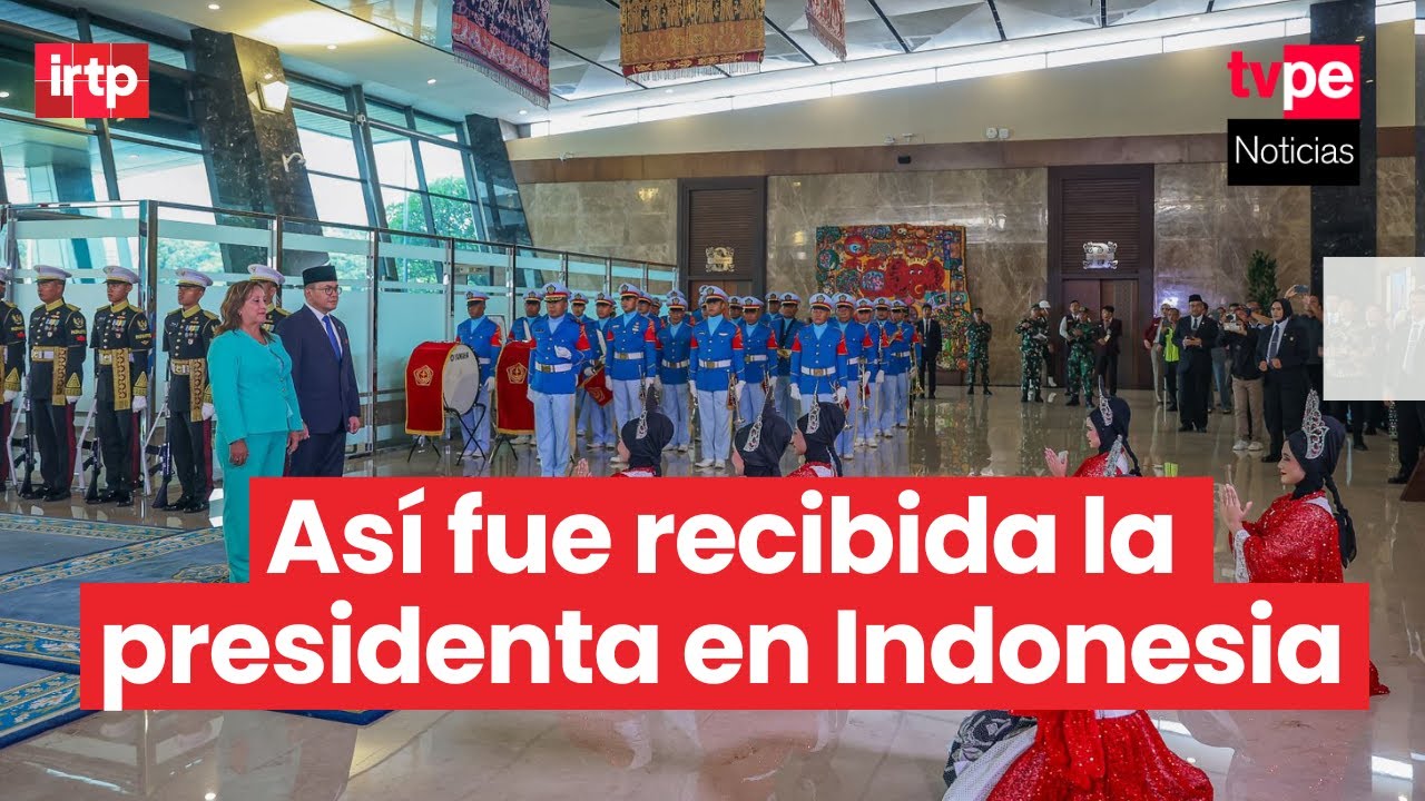 Presidenta Dina Boluarte es recibida con honores a su arribo a Indonesia