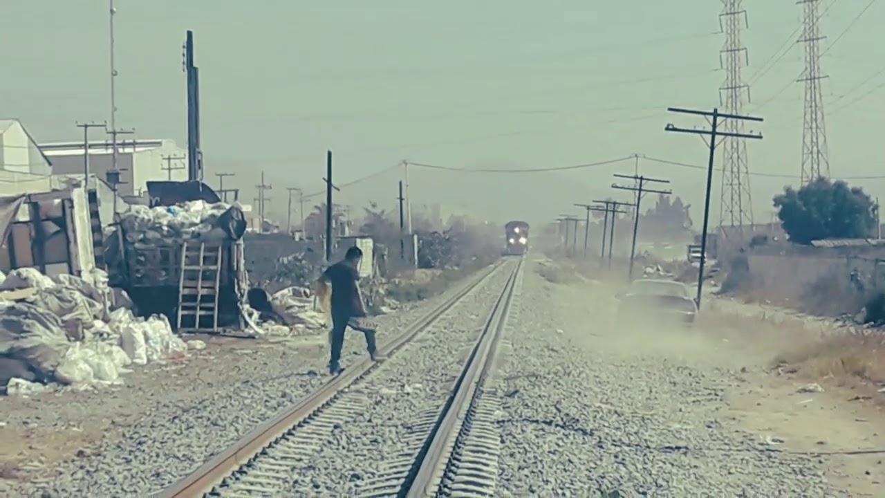 Eddy Mugre • No mires atras